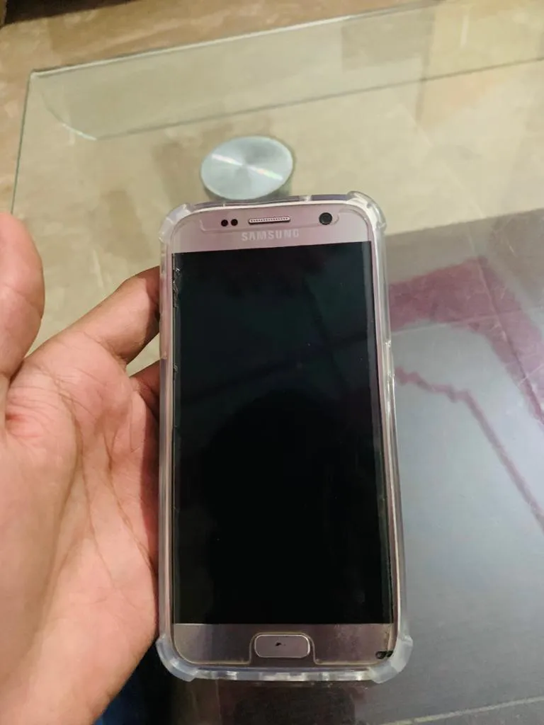 Samung Galaxy S7 - photo 1