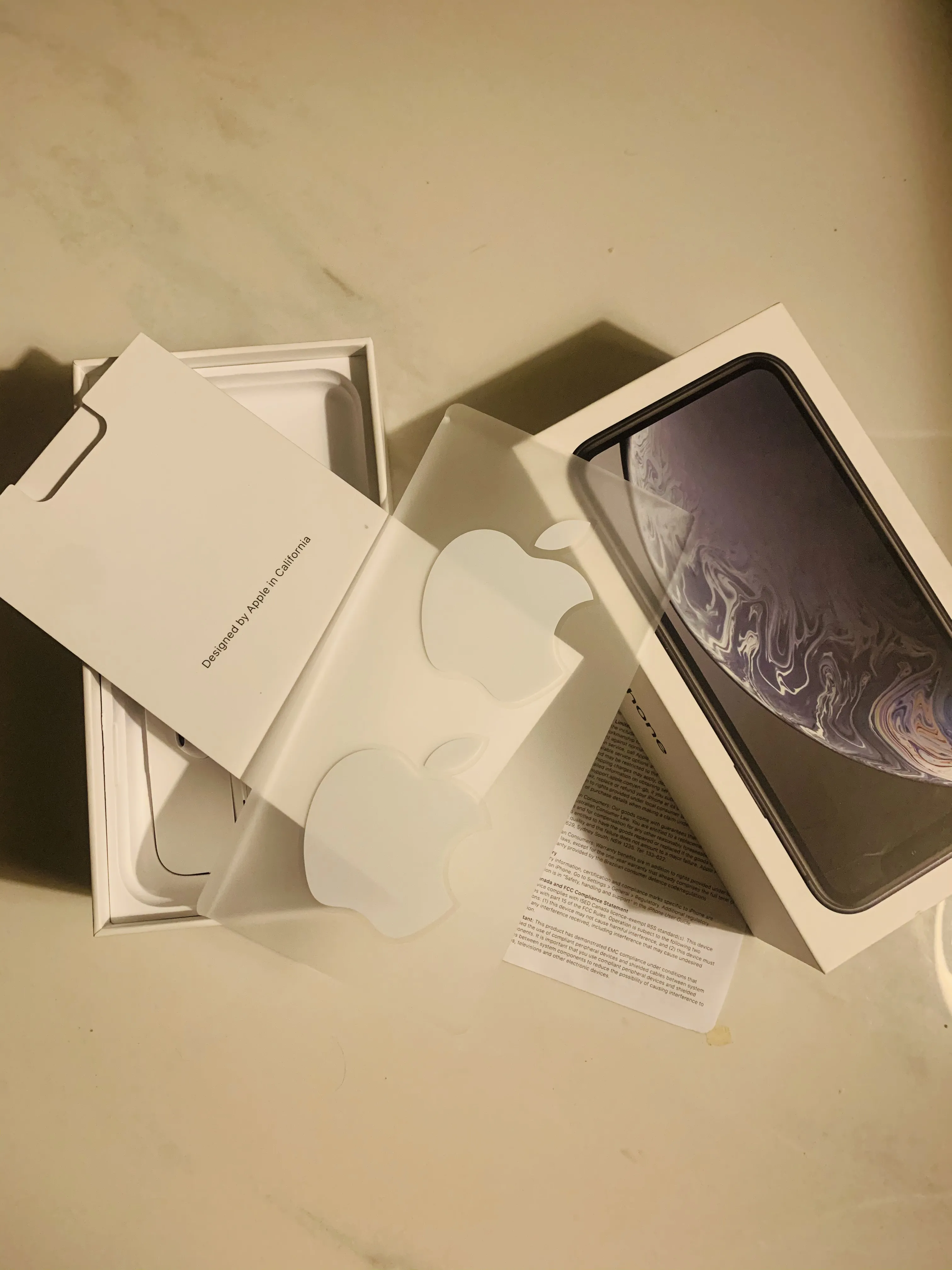 Black IPHONE XR 64 GB For Sale - photo 3