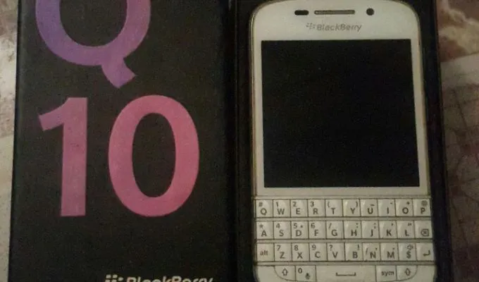 blackberry Q10 PTA approved - photo 1