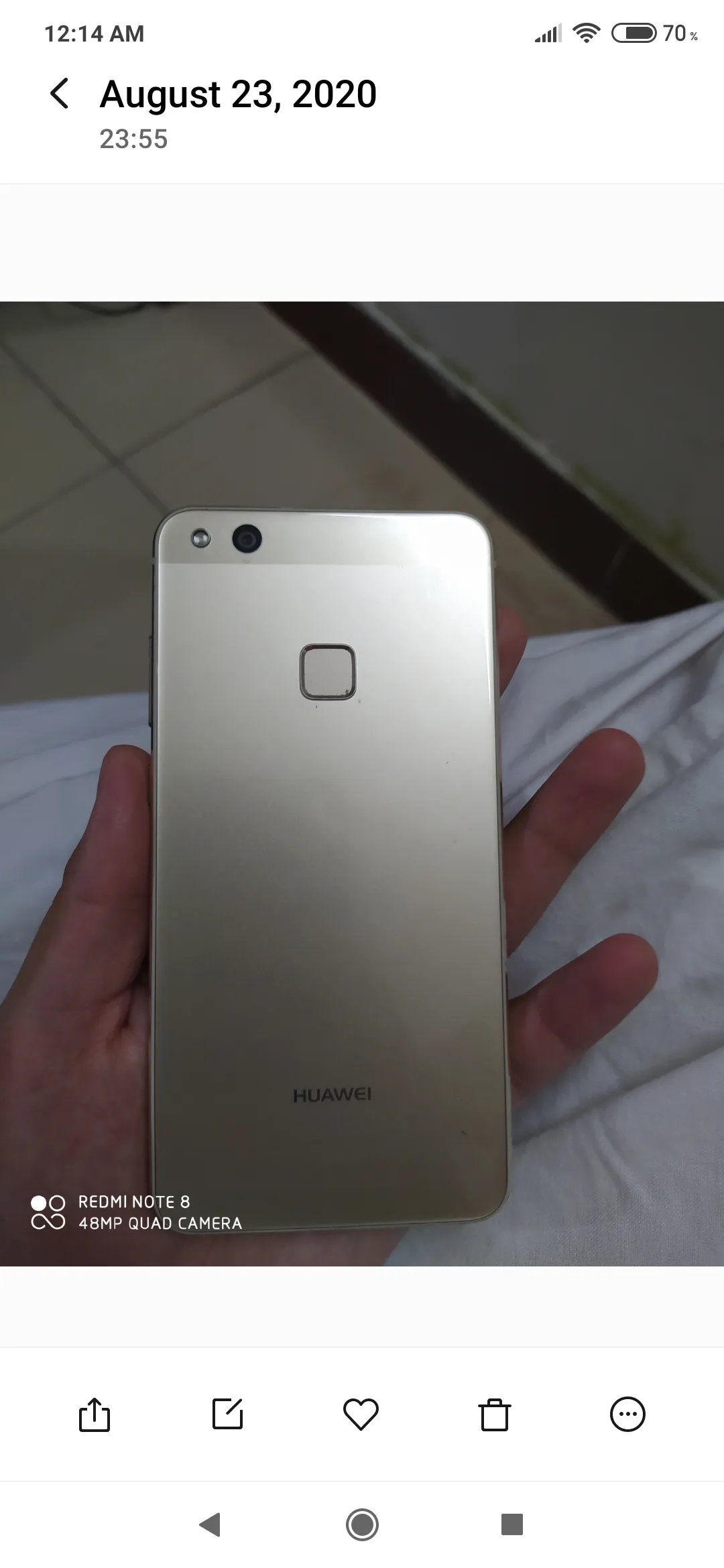 Huawei p10 lite available for sale in excellent condition in rose gold color - photo 2