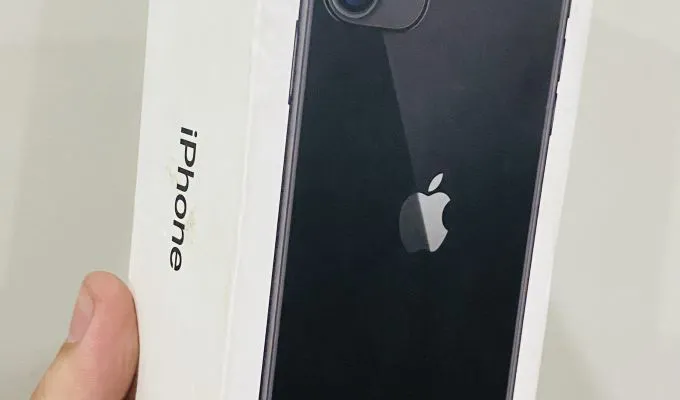 iPhone 11 64GB PTA APPROVED - photo 1