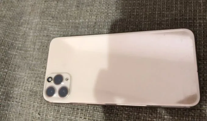 Iphone 11 pro Max (Gold 256 GB) Dual PTA approved - photo 1