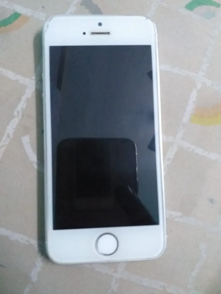 iPhone 5s 16gb - photo 1