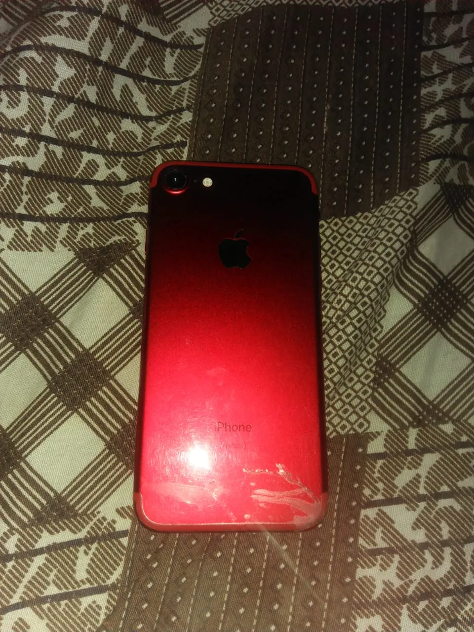 Iphone 7 Red - photo 1