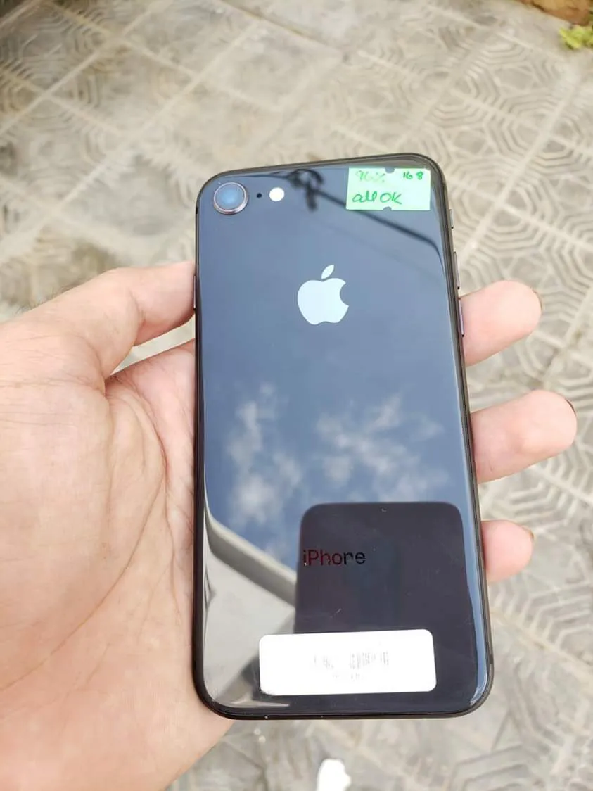 iPhone 8 64 gb non approved - photo 1