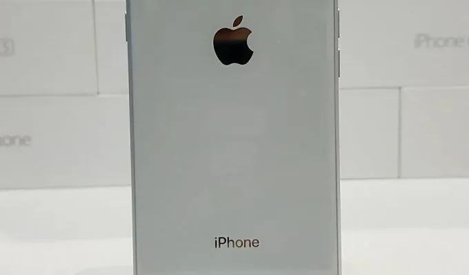 Iphone 8 64gb white - photo 1