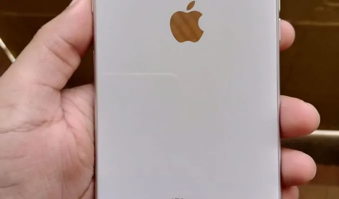 Iphone 8 plus Silver 64gb pta approved - photo 2