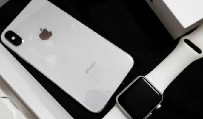 iPhone X Watch and AirPods - photo 2