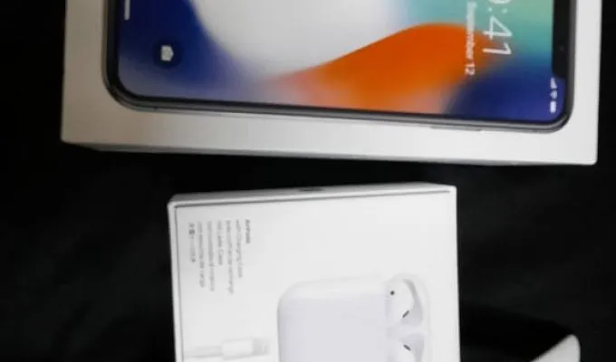 iPhone X Watch and AirPods - photo 3