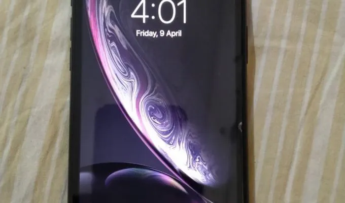 iPhone XR non PTA approved - photo 1
