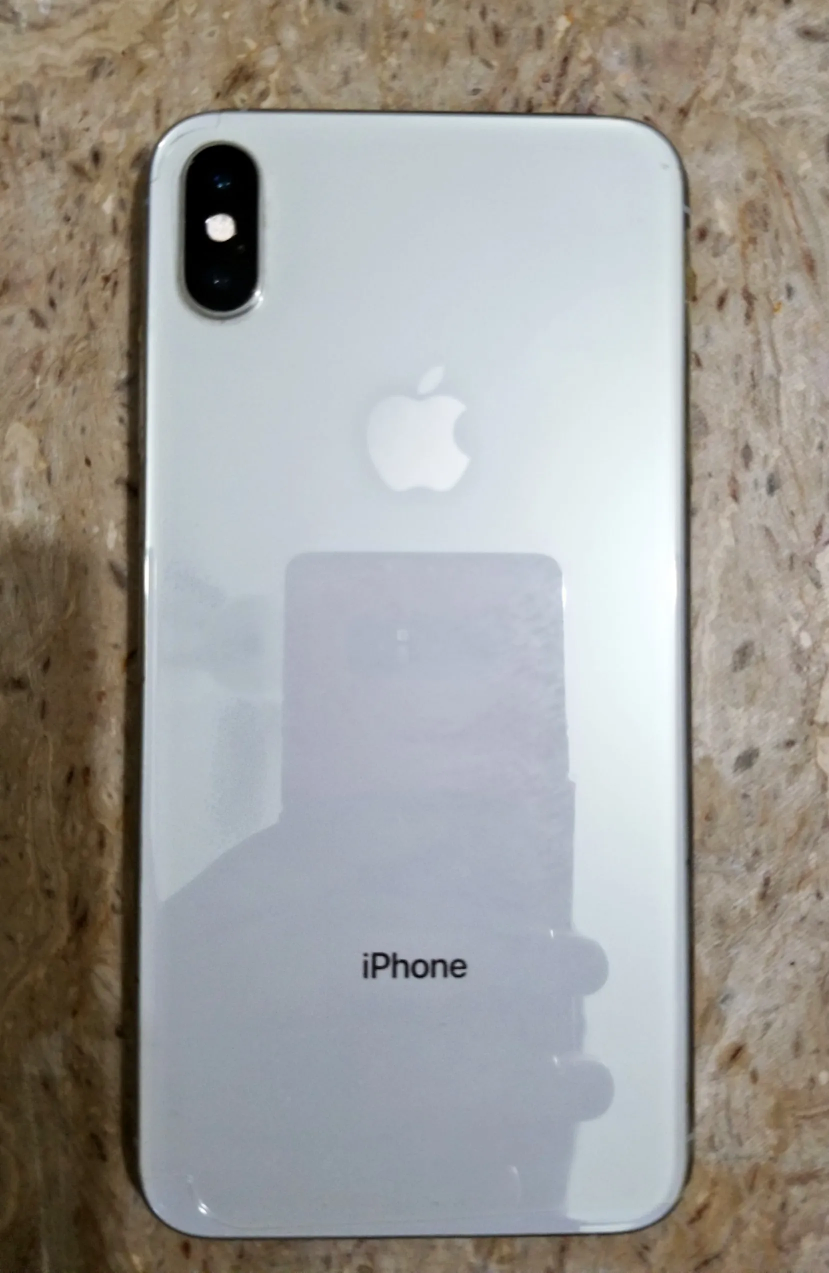 Iphone XS-MAX with Box - PTA Approved - 64GB - Single User - photo 1