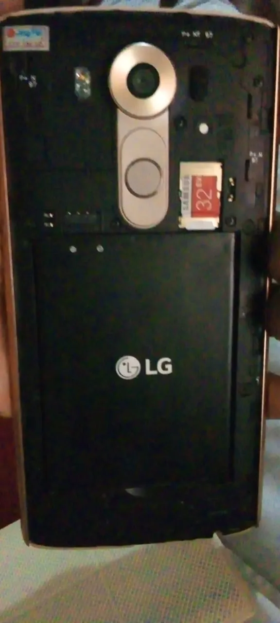 LG V10 - photo 4