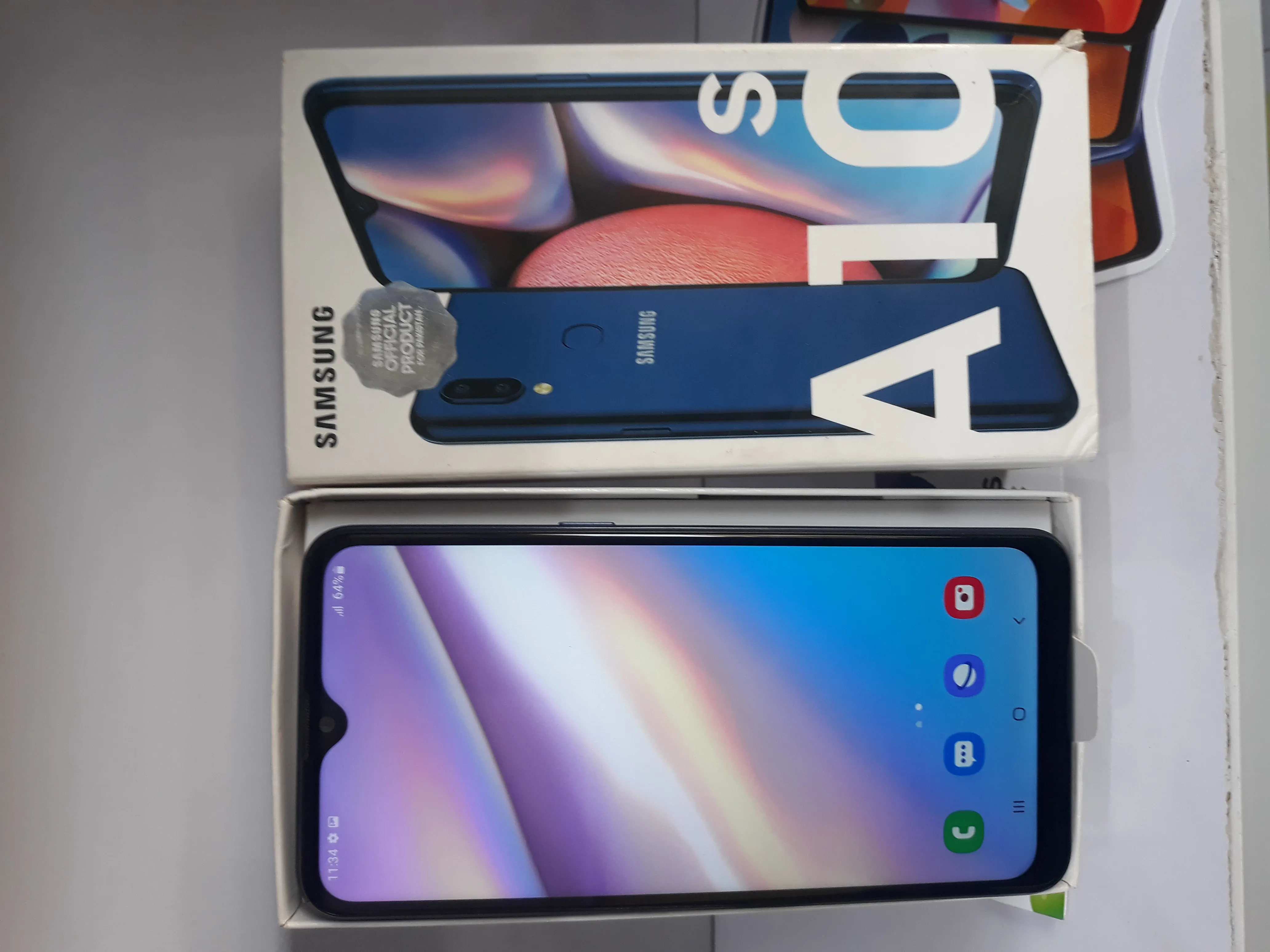 samsung a10s Mobile with Box - photo 3