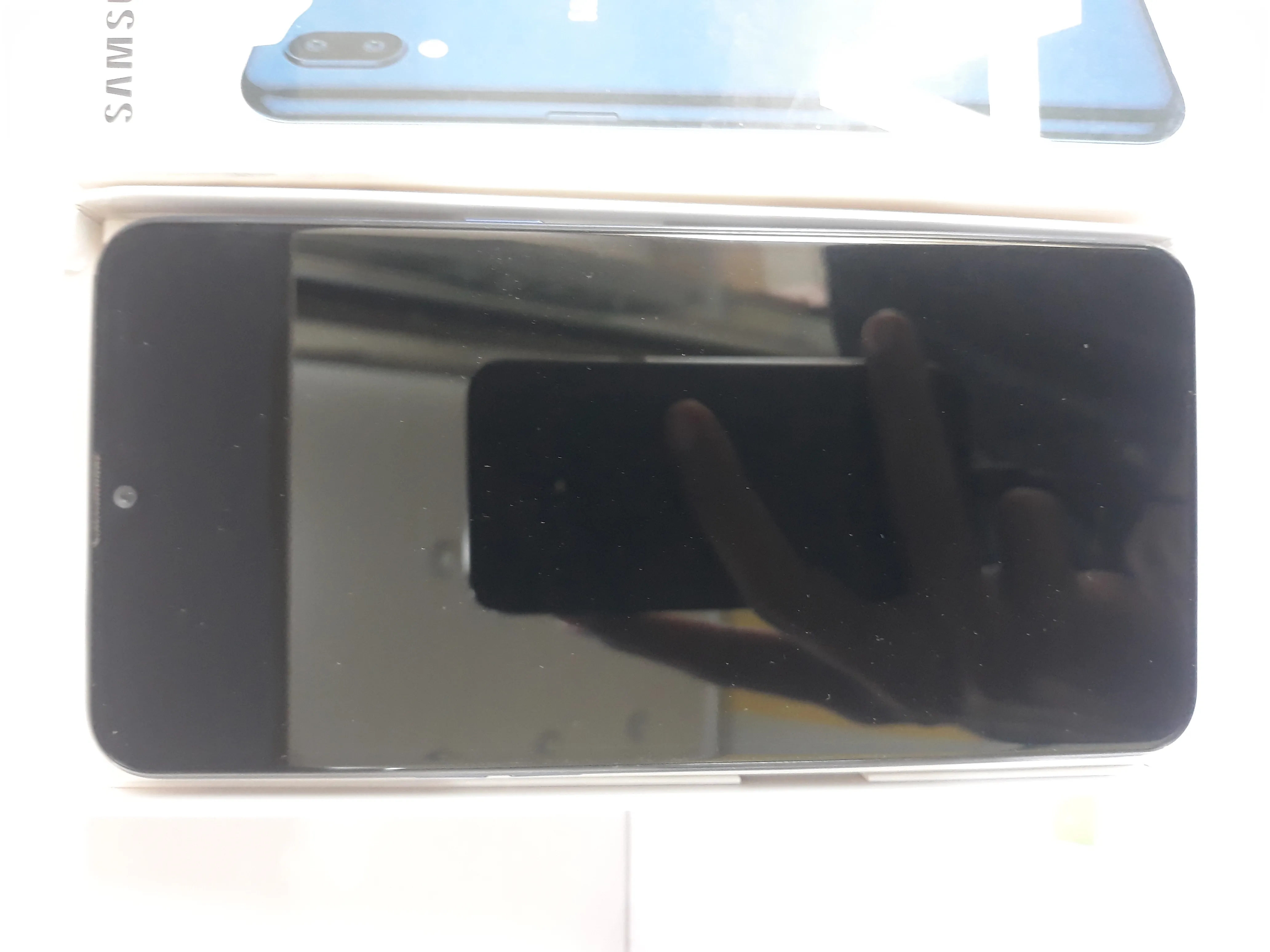 samsung a10s Mobile with Box - photo 2