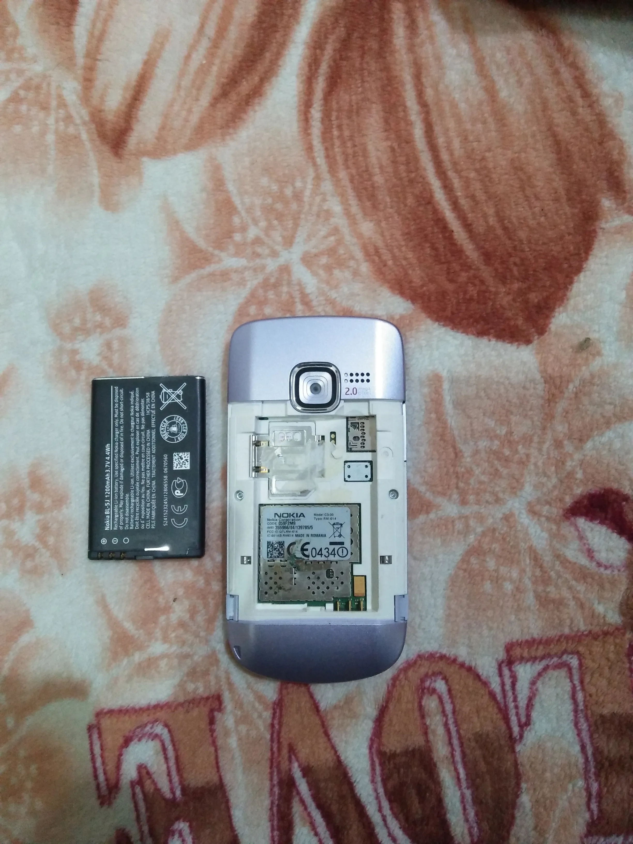 Nokia c3-00 wifi - photo 2