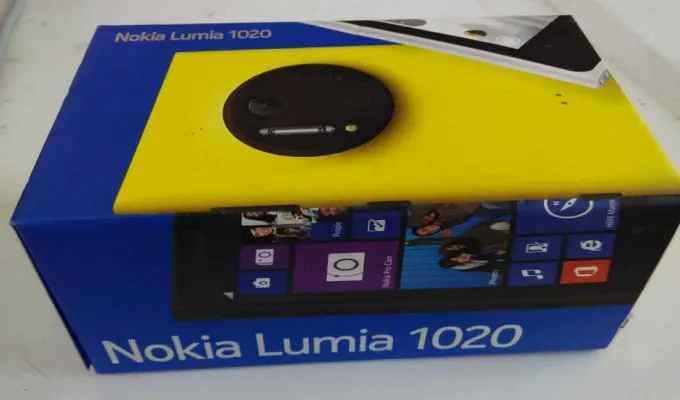 nokia lumia 1020 box pack - photo 1