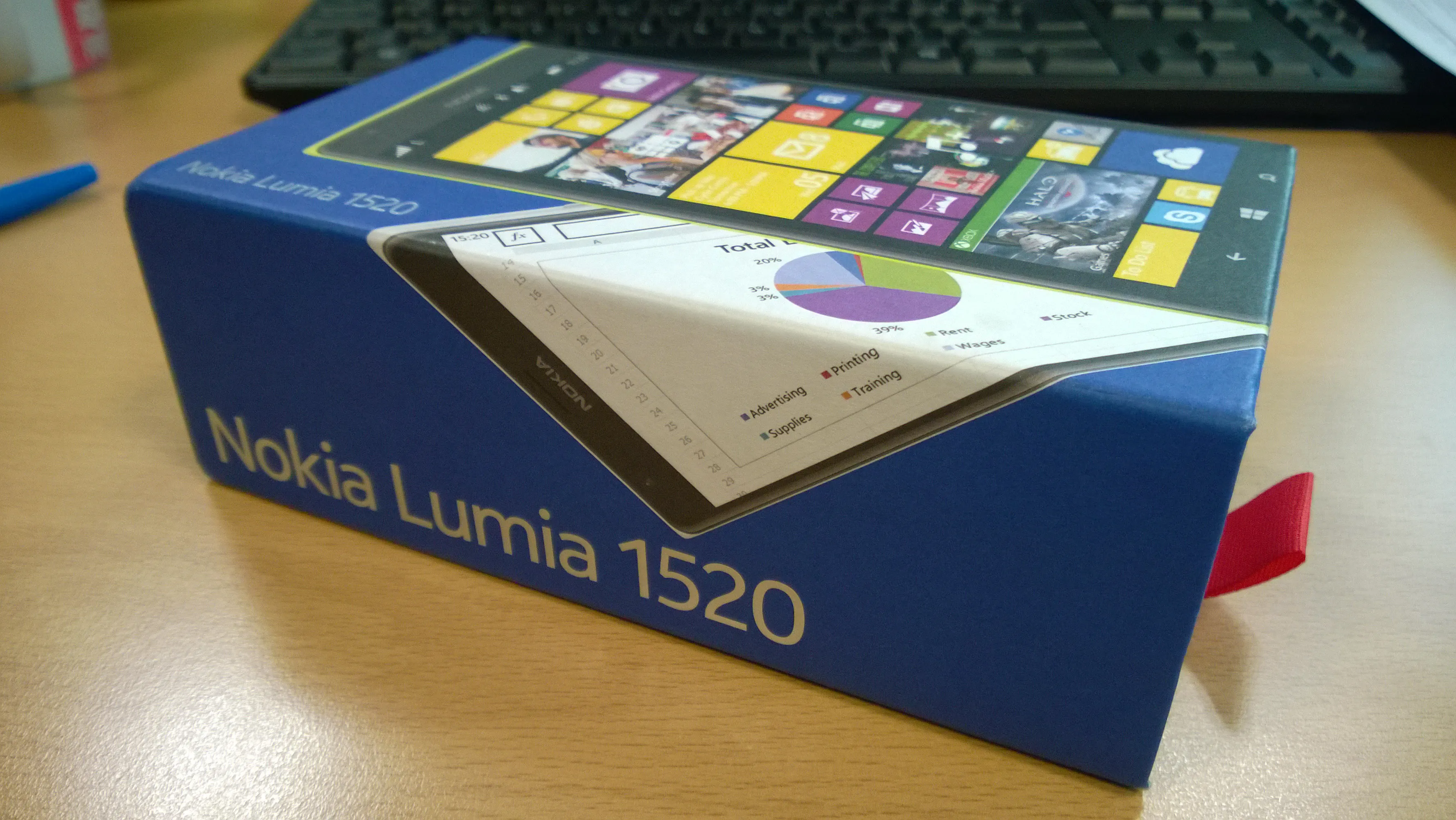 Nokia lumia 1520 - photo 1