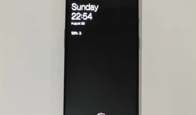 OnePlus 7T 8GB/128GB 10/10 Condition - photo 1