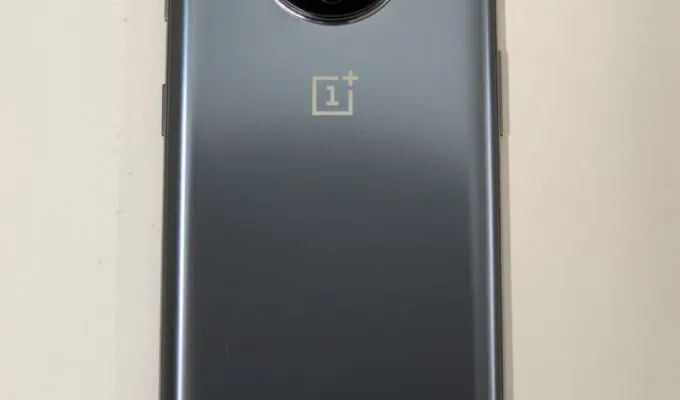 OnePlus 7T 8GB/128GB 10/10 Condition - photo 1