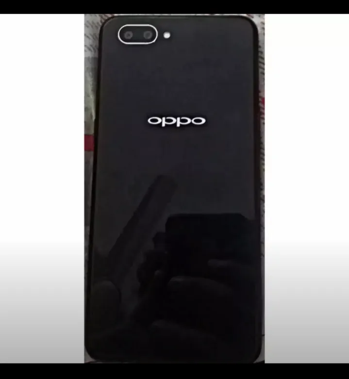 Oppo A3s with all accessories and fast charger 16 gb - photo 2