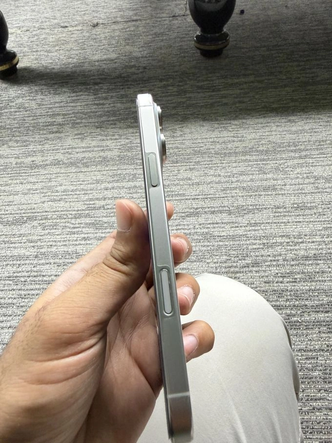 Apple iPhone 16 Pro Max 256 GB - NON PTA - 97 BH Like New - photo 2