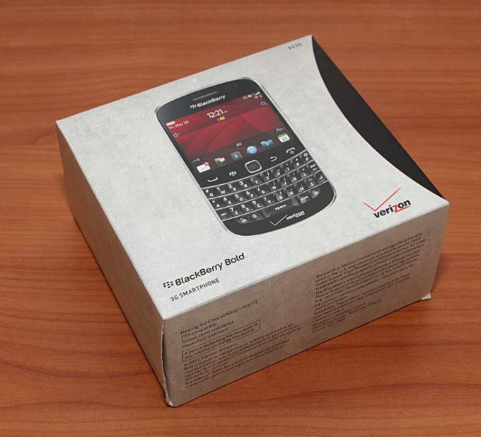 Blackberry bold 4 (9900) box pack brand new - photo 1