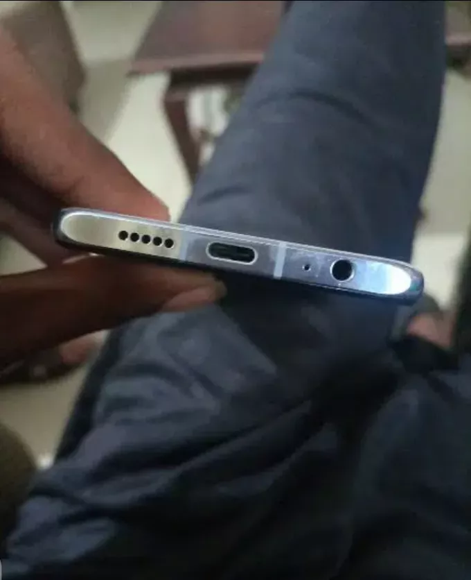 Huawei p30 non pta mobile is available for sale at very low price - photo 1