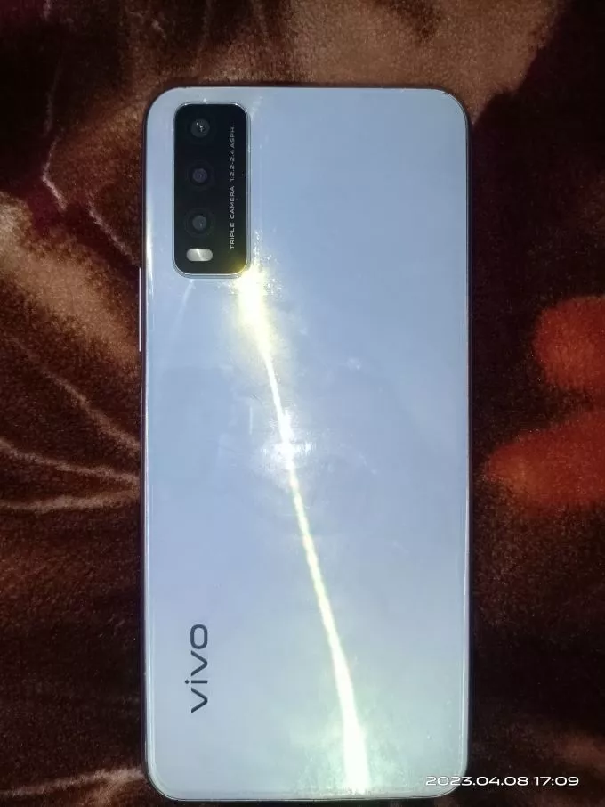I want to sell Vivo Y20 - photo 1