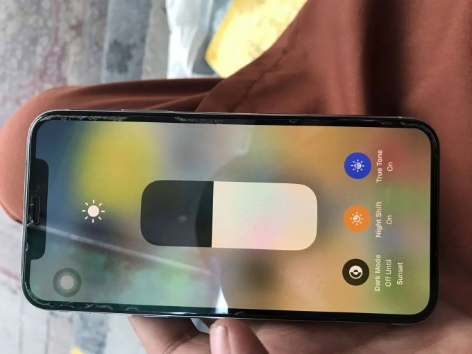 Iphone x pta approved - photo 1