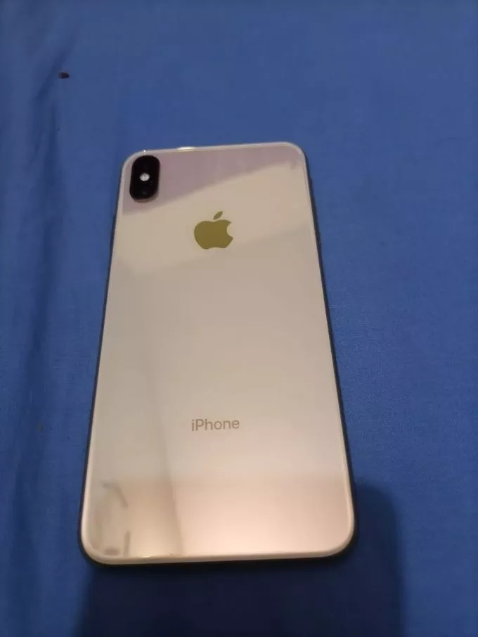 Iphone Xsmax Gold Color - photo 4