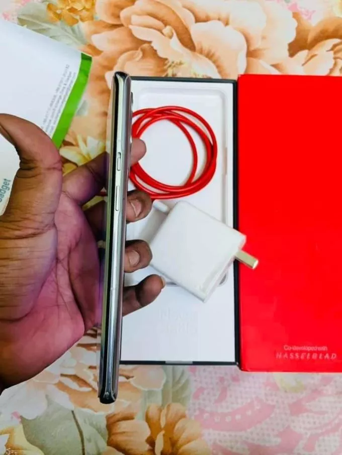 OnePlus 9 Pro Full Box - photo 1