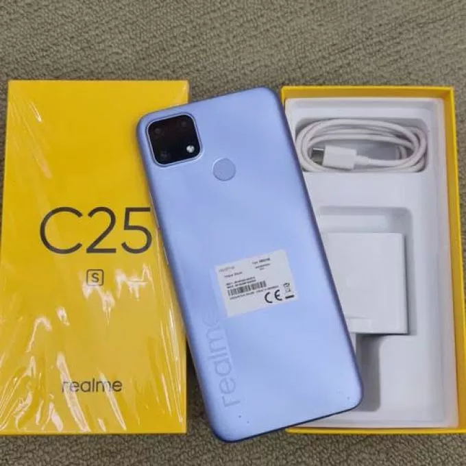 Realme C25s is just 10 days used - photo 1