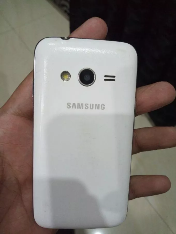 Samsung Galaxy Ace 4 - photo 2