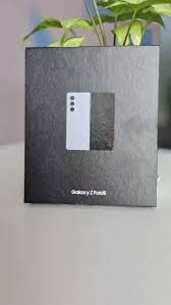 Samsung Galaxy Z Fold 5 - photo 1