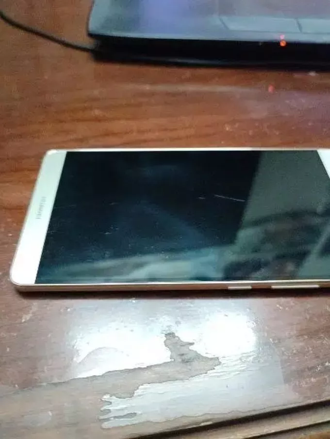 Selling used Mate 7 final price 9500 - photo 1