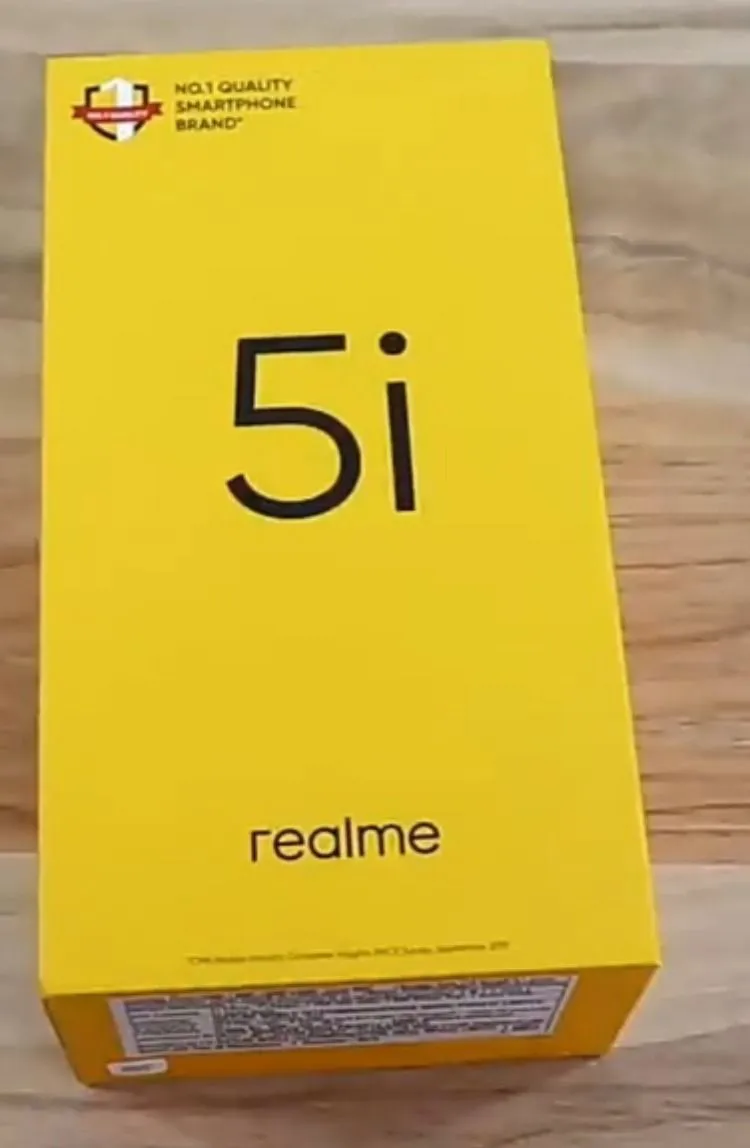 Realme 5i box pack pta approved - photo 1