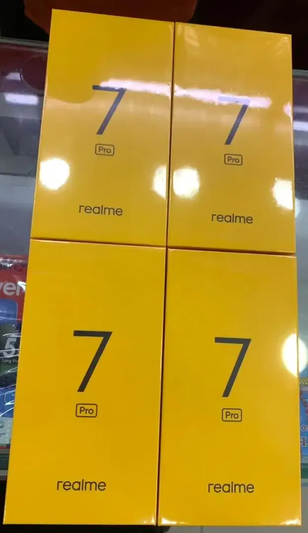Realme 7 pro 8/128 brand new - photo 1