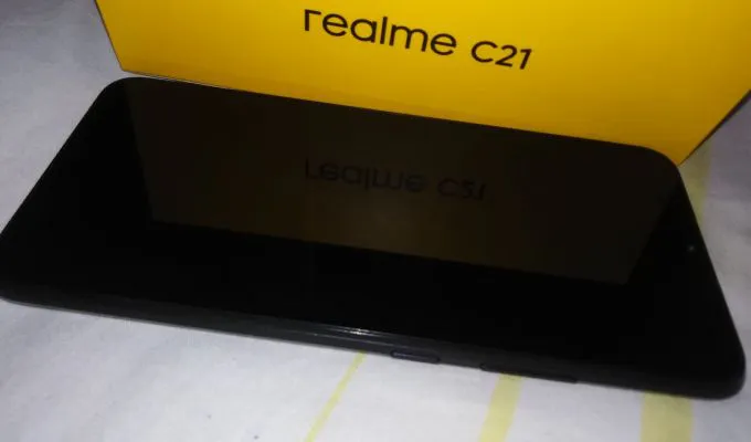 Realme c21 - photo 3