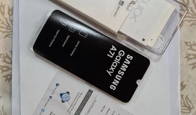 samsung A71 for sale 10/10 with five months warranty - photo 2