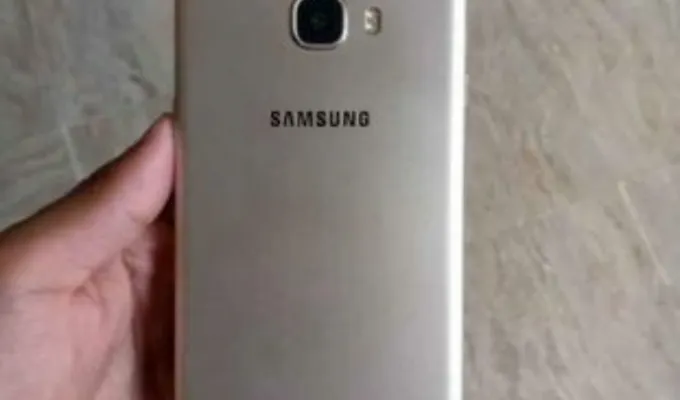 Samsung Galaxy C7 - photo 1