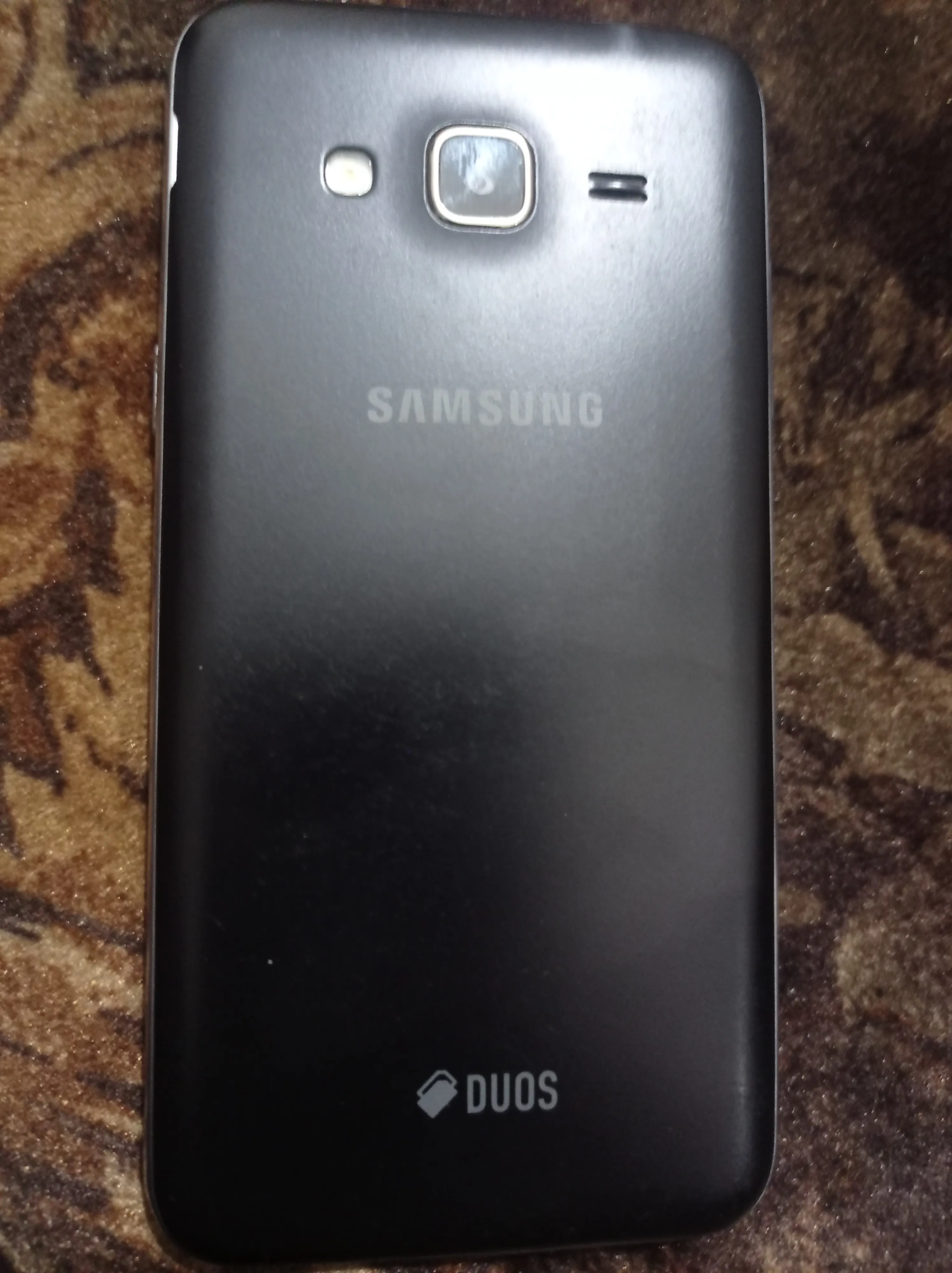 Samsung Galaxy J3 (2016) - photo 1