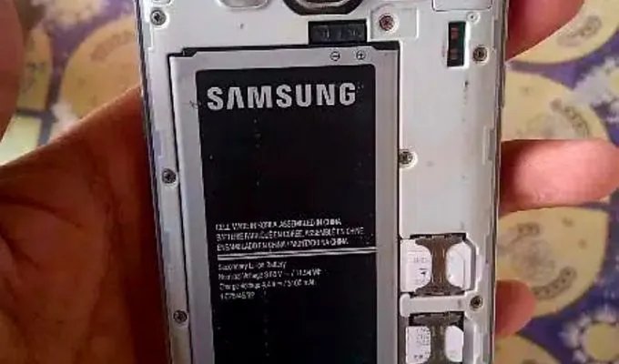 Samsung Galaxy J5(16) - photo 2