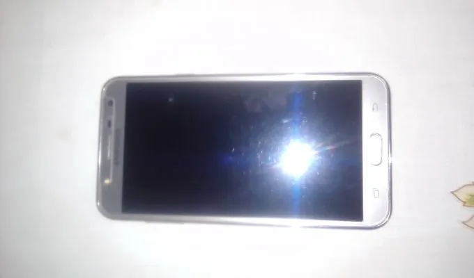 Samsung Galaxy J7 Core - photo 3