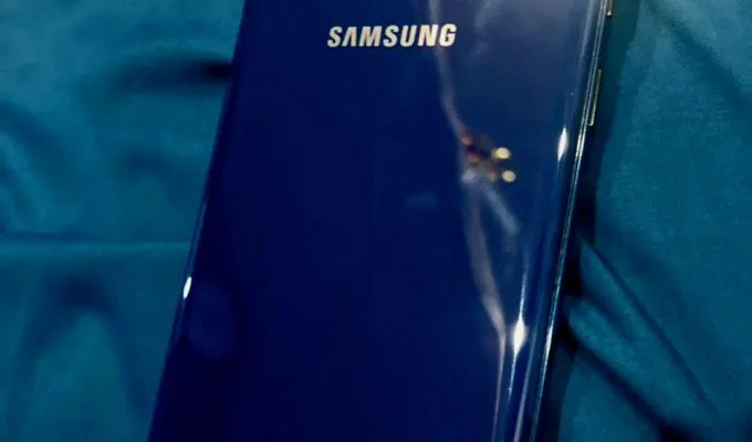 Samsung Galaxy Note 8 - photo 2