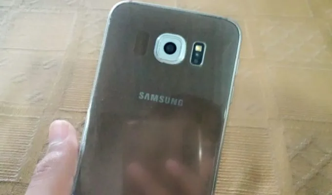 Samsung Galaxy s6 - photo 1