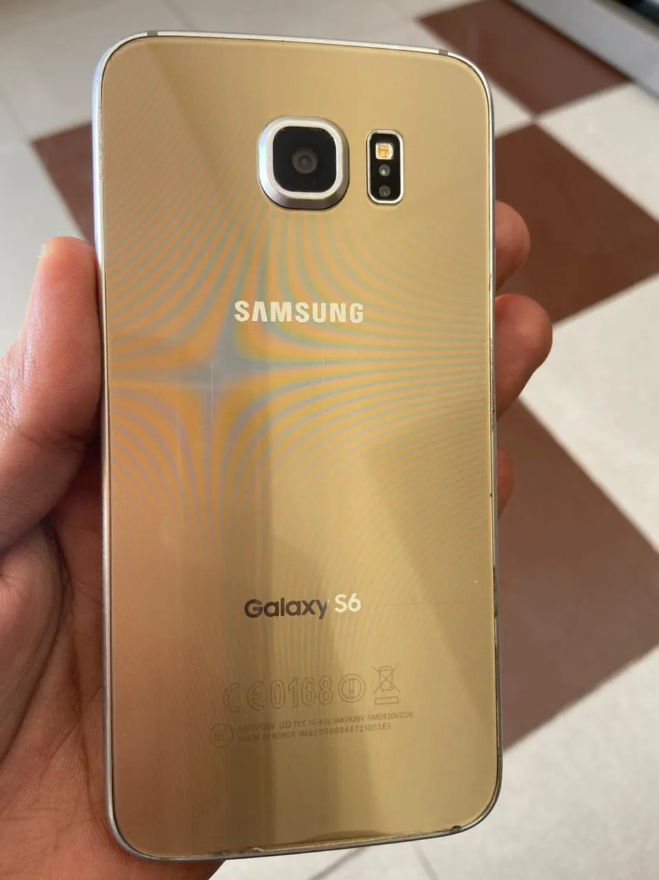 Samsung Galaxy S6 - photo 1