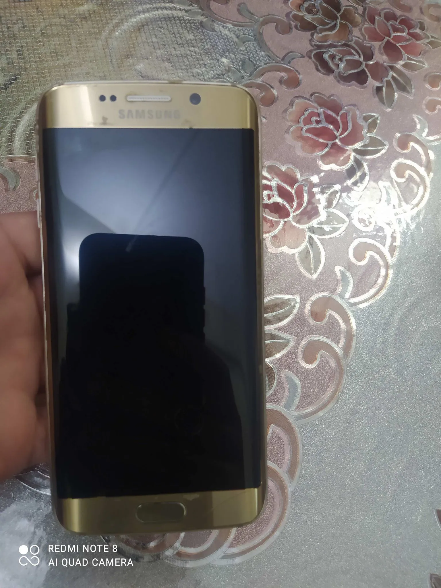 Samsung Galaxy s6edge (golden colour) - photo 1