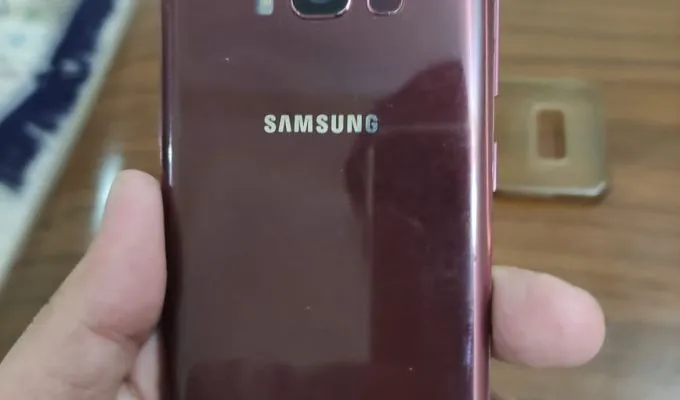 Samsung Galaxy s8 - photo 2