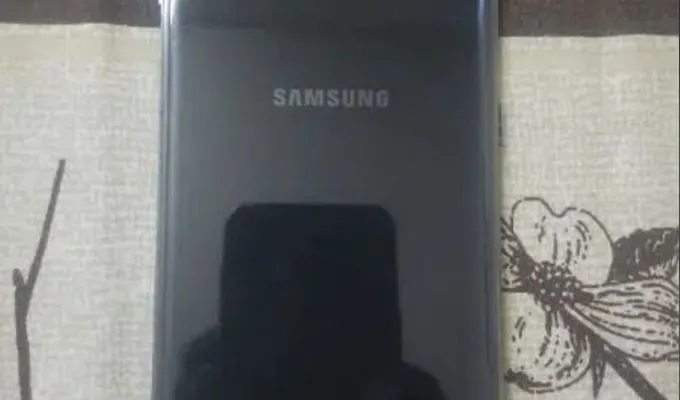 Samsung S10 Plus - photo 1