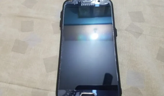 Samsung S6 - photo 3